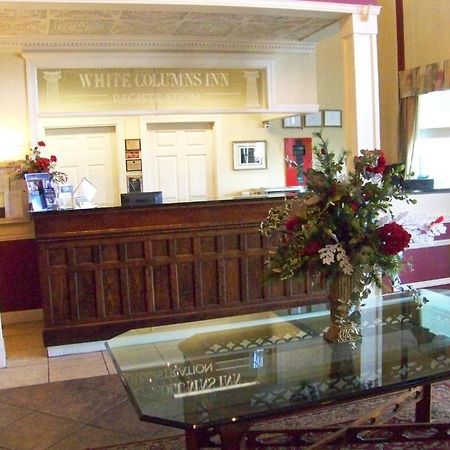 White Columns Inn トムソン エクステリア 写真