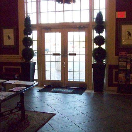 White Columns Inn トムソン エクステリア 写真