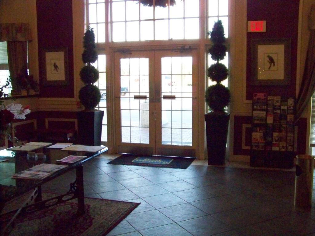 White Columns Inn トムソン エクステリア 写真