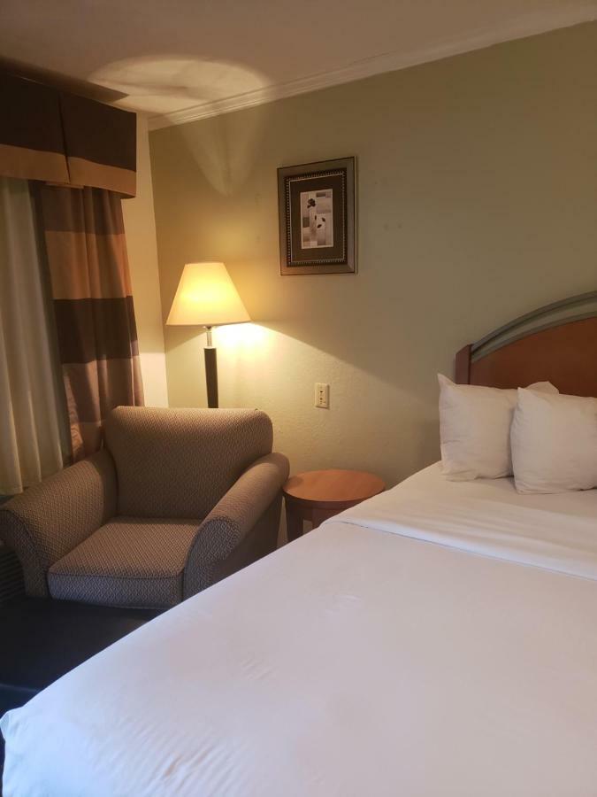 White Columns Inn トムソン エクステリア 写真